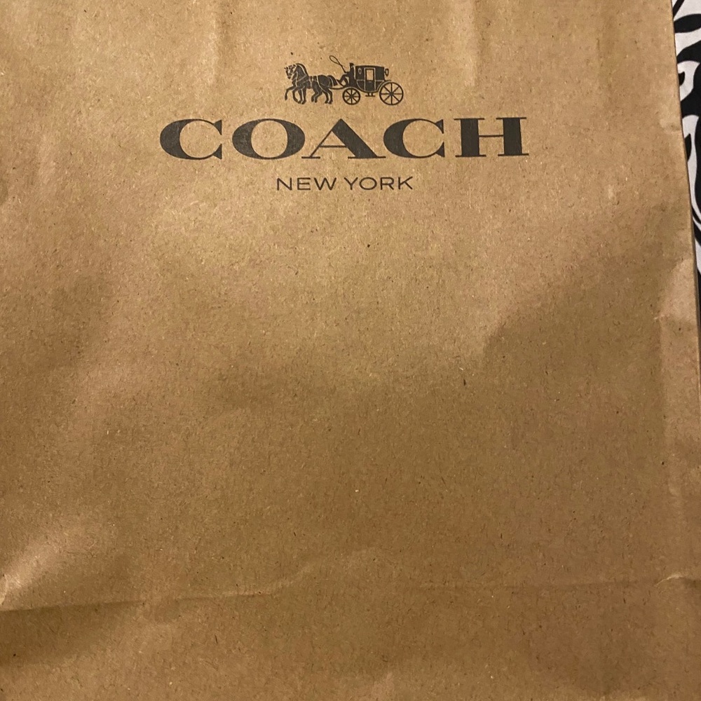 Authentic coach - Picture 8 of 9